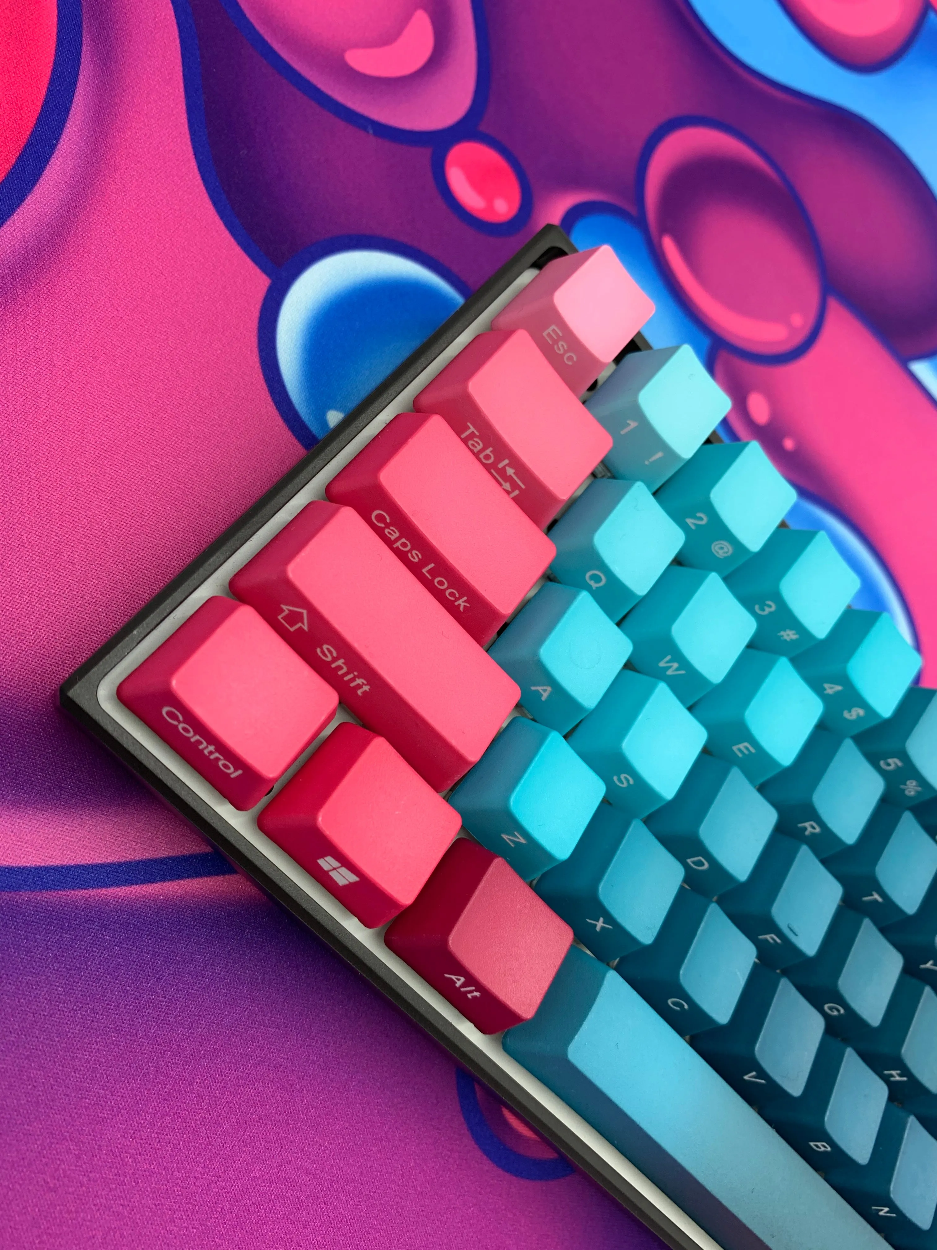 Hayabusa 60% Keyboard - Cotton Candy Fade